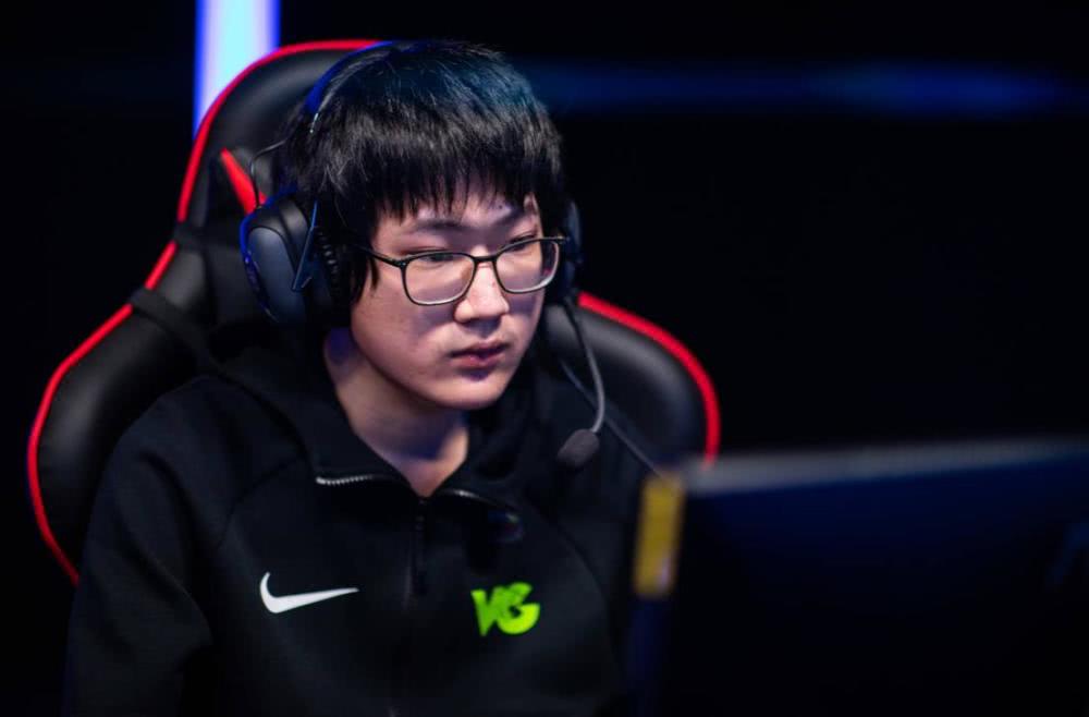 关于TheShy回归赛场，问鼎冠军首场状态亮眼，SKT观众沸腾！的信息